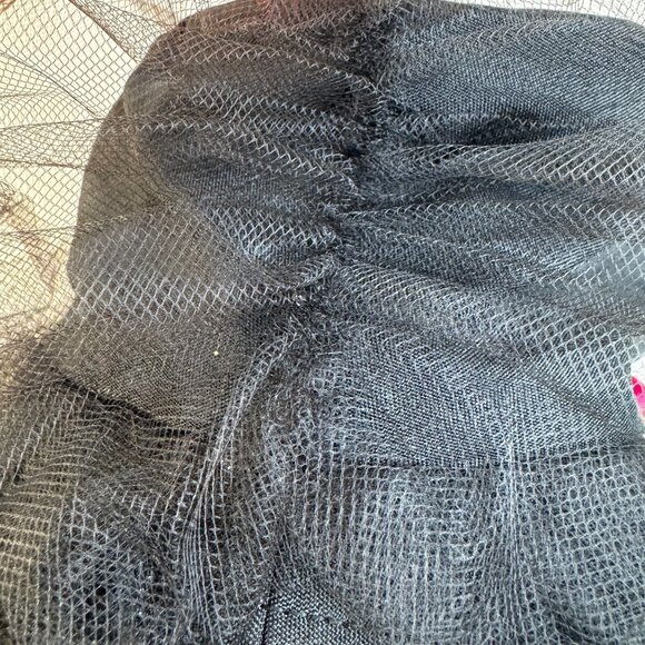 Vintage Black Floral Hat With Mesh Veil & Roses - Picture 4 of 6